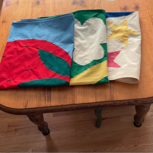 3 HANDMADE FLAGS - Picture 5 of 7